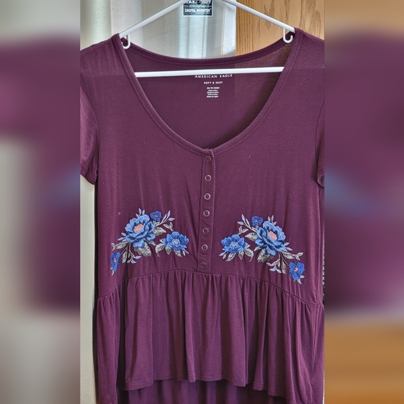 AMERICAN EAGLE Soft and Sexy Blouse Plum - Picture 7 of 7